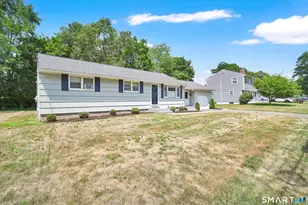 15 Bright St, Enfield, CT 06082 - Photo 2