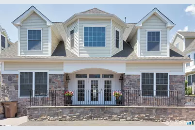 85 Camp Avenue #17B, Stamford, CT 06907 - Photo 2
