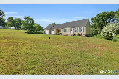 28 McNabola Lane, Wallingford, CT 06492 - Photo 4
