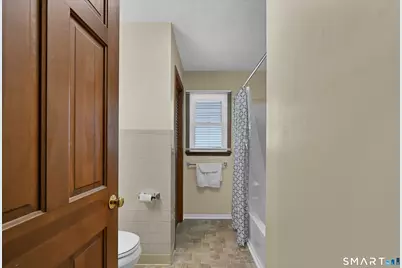 31 Cleveland Street, Danbury, CT 06810 - Photo 12