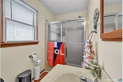 31 Cleveland Street, Danbury, CT 06810 - Photo 22
