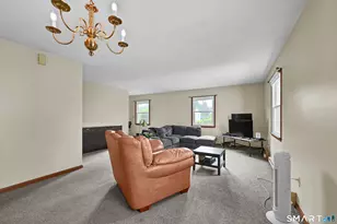 31 Cleveland St, Danbury, CT 06810 - Photo 6