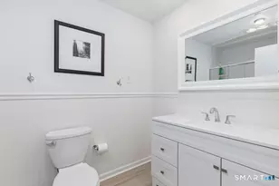 690 Forest Rd, West Haven, CT 06516 - Photo 16