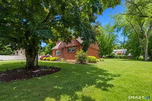 7 Olson Ave, Cromwell, CT 06416 - Photo 4