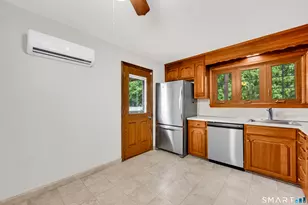 7 Olson Ave, Cromwell, CT 06416 - Photo 8