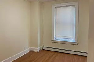 134 Chestnut Ave, Waterbury, CT 06710 - Photo 4
