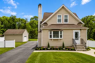 34 Lansing Ave, Trumbull, CT 06611 - Photo 1