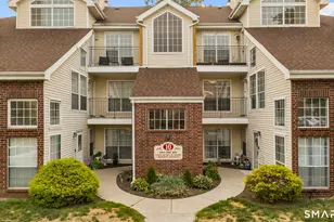 222 Carriage Crossing Ln, Middletown, CT 06457 - Photo 2