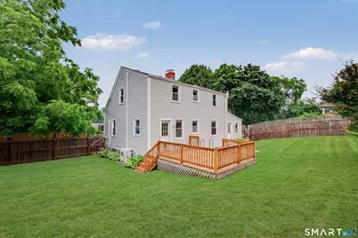 77 Round Hill Road, Fairfield, CT 06824 - Photo 24