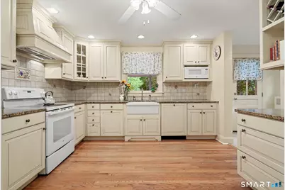 219 Unity Road, Trumbull, CT 06611 - Photo 4