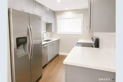 511 West Main Street #19, Stamford, CT 06902 - Photo 4