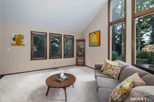 200 Northridge Dr, Middlebury, CT 06762 - Photo 8