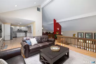 200 Northridge Dr, Middlebury, CT 06762 - Photo 10