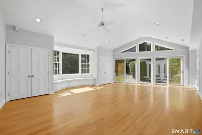 18 Linda Lane, Darien, CT 06820 - Photo 6