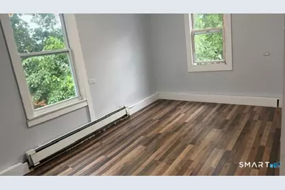 1087 Kossuth Street #2, Bridgeport, CT 06608 - Photo 10