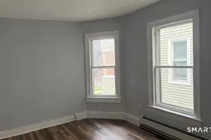 1087 Kossuth St, Bridgeport, CT 06608 - Photo 16
