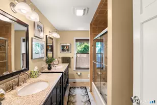 128 Soundview Ct, Stamford, CT 06902 - Photo 22