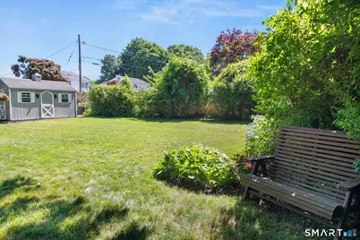 128 Soundview Court, Stamford, CT 06902 - Photo 32