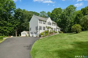 33 Pond View Dr, Southbury, CT 06488 - Photo 2