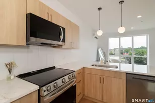 19 Elm St, New Haven, CT 06513 - Photo 2