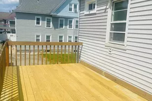 33 Holbrook St, Ansonia, CT 06401 - Photo 2