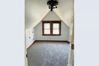 33 Holbrook Street, Ansonia, CT 06401 - Photo 6
