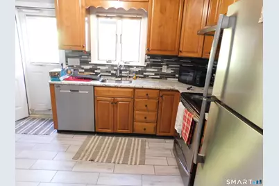 8 Tilden Road, Danbury, CT 06810 - Photo 2
