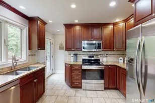 13 Birch Rd, Danbury, CT 06811 - Photo 14