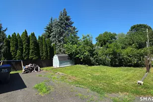 28 Elberta Ave, Trumbull, CT 06611 - Photo 14