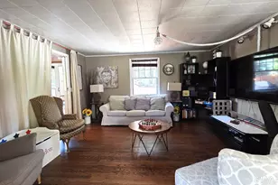 28 Elberta Ave, Trumbull, CT 06611 - Photo 2