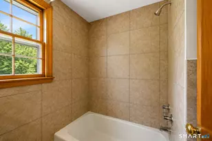 39 Maple Ave, Bloomfield, CT 06002 - Photo 6