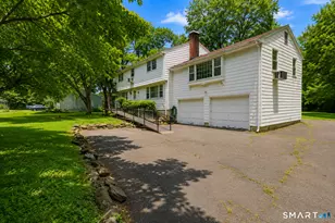 39 Maple Ave, Bloomfield, CT 06002 - Photo 4