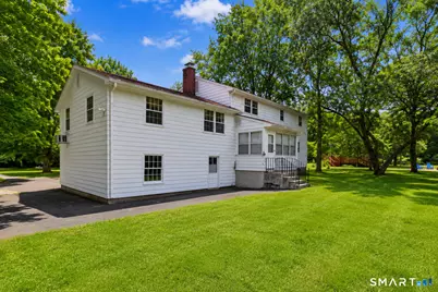 39 Maple Avenue, Bloomfield, CT 06002 - Photo 2
