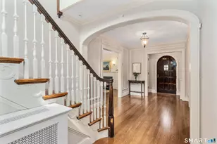 20 Fernwood Rd, West Hartford, CT 06119 - Photo 2