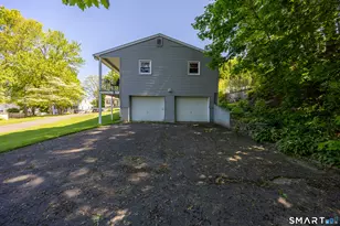 51 Sunbeam Ave, Waterbury, CT 06705 - Photo 6