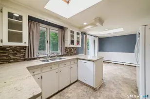 75 Pierce St, Torrington, CT 06790 - Photo 6