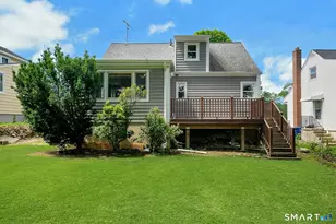 110 Herald Ave, Bridgeport, CT 06606 - Photo 28