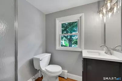 110 Herald Avenue, Bridgeport, CT 06606 - Photo 30