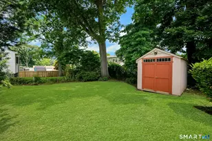 110 Herald Ave, Bridgeport, CT 06606 - Photo 26