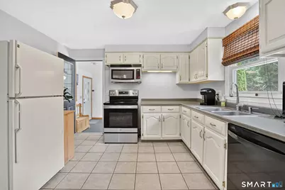 28 Brimwood Drive, Vernon, CT 06066 - Photo 10