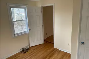 22 Church St, Branford, CT 06405 - Photo 4