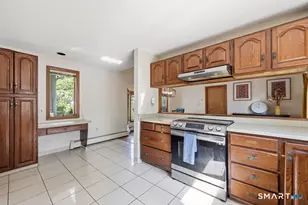 25 Canal St, New Britain, CT 06052 - Photo 14