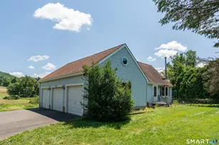 53 Park Pl, Durham, CT 06422 - Photo 2