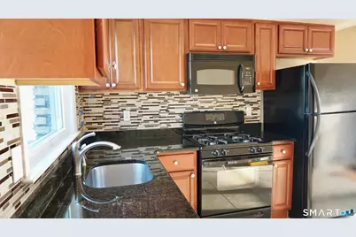28-30 Sampson Street #4, Bridgeport, CT 06606 - Photo 2