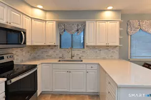16 Heritage Vlg, Southbury, CT 06488 - Photo 8