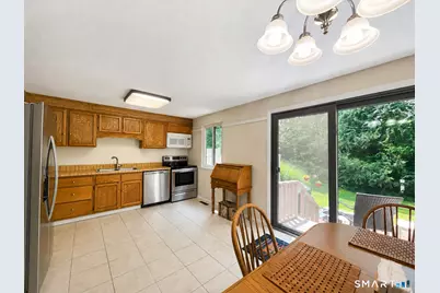 40 Conestoga Way #40, Glastonbury, CT 06033 - Photo 4
