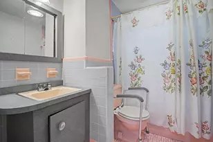 330 Hollywood Ave, Stratford, CT 06614 - Photo 4
