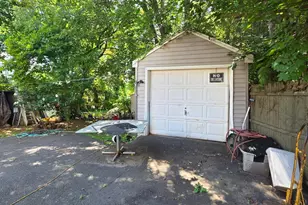 111 Linwood St, New Britain, CT 06052 - Photo 26