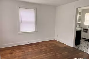 46 Vernon Pl, Stamford, CT 06902 - Photo 2