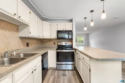 115 Kensington Avenue #1, Meriden, CT 06451 - Photo 2